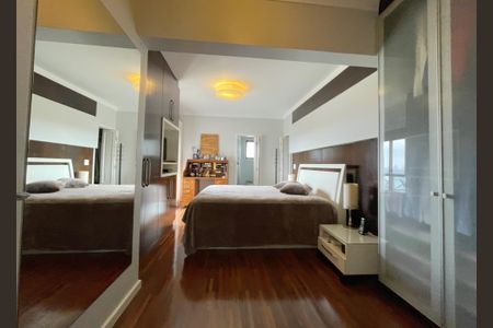 Apartamento à venda com 250m², 4 quartos e 4 vagasSuíte 