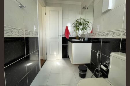 Apartamento à venda com 250m², 4 quartos e 4 vagasBanheiro Social