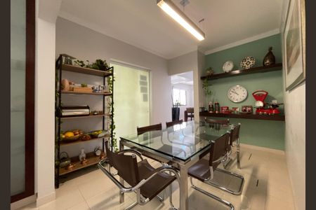 Apartamento à venda com 250m², 4 quartos e 4 vagasCopa