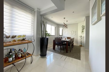Apartamento à venda com 250m², 4 quartos e 4 vagasCopa