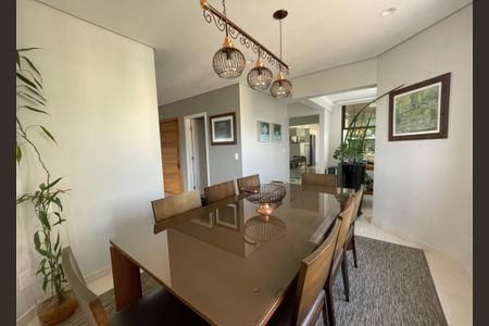 Apartamento à venda com 250m², 4 quartos e 4 vagasSala de Jantar