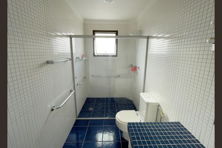 Apartamento à venda com 250m², 4 quartos e 4 vagasBanheiro suíte 2
