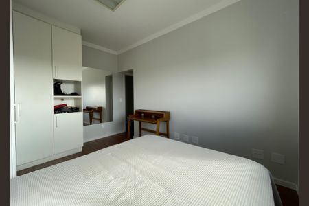 Apartamento à venda com 250m², 4 quartos e 4 vagasSuíte 3