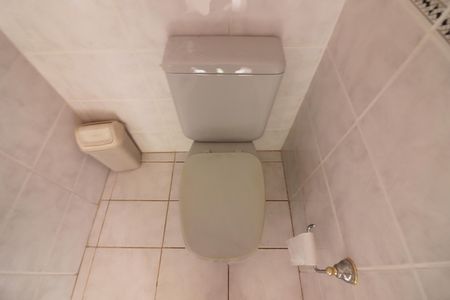 Casa para alugar com 131m², 3 quartos e 6 vagasBanheiro