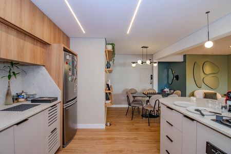 Apartamento à venda com 100m², 3 quartos e 1 vaga Apartamento à venda com 100m², 3 quartos e 1 vagaCozinha e Área de Serviço