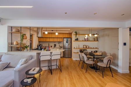 Sala de apartamento à venda com 3 quartos, 100m² em Auxiliadora, Porto Alegre