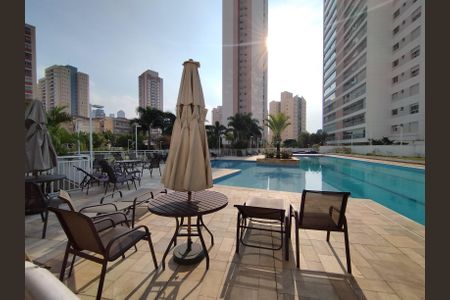 Apartamento para alugar com 173m², 3 quartos e 3 vagasÁrea comum - Piscina
