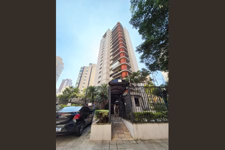 Apartamento para alugar com 156m², 2 quartos e 3 vagasFachada