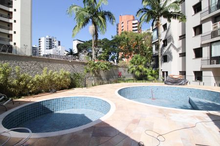 Apartamento para alugar com 156m², 2 quartos e 3 vagasÁrea comum - Piscina