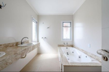 Casa à venda com 393m², 3 quartos e 2 vagasCasa 04