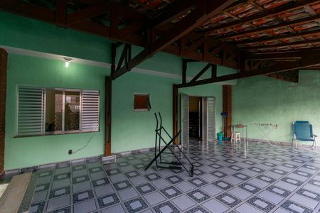 Casa à venda com 340m², 4 quartos e 6 vagasSuíte 2 - Varanda