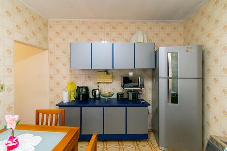 Casa à venda com 340m², 4 quartos e 6 vagasCozinha