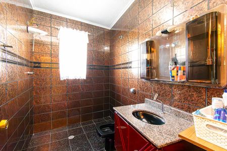 Casa à venda com 340m², 4 quartos e 6 vagasBanheiro 3
