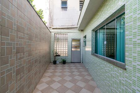 Casa à venda com 340m², 4 quartos e 6 vagasQuintal