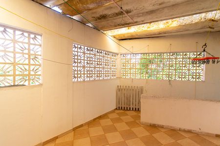 Casa à venda com 340m², 4 quartos e 6 vagasQuintal