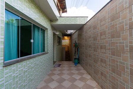 Casa à venda com 340m², 4 quartos e 6 vagasQuintal