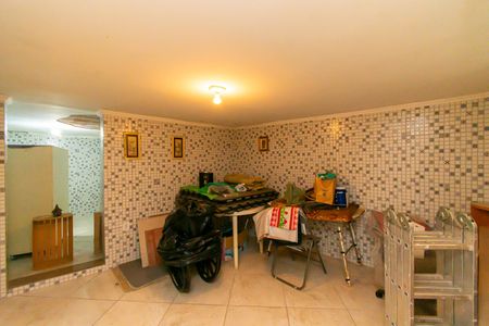 Casa à venda com 340m², 4 quartos e 6 vagasQuarto de serviço