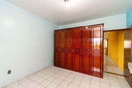 Casa à venda com 340m², 4 quartos e 6 vagasQuarto 1