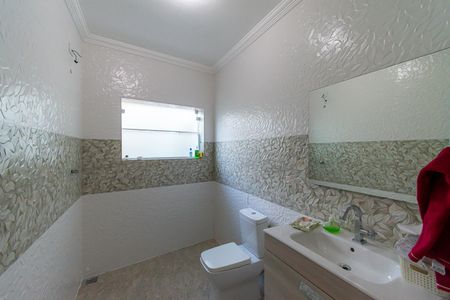 Casa à venda com 340m², 4 quartos e 6 vagasBanheiro 4
