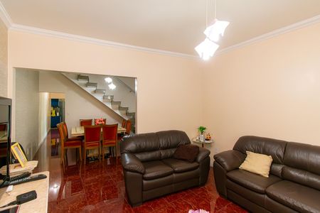 Sala de casa à venda com 4 quartos, 340m² em Jardim Nice, São Paulo