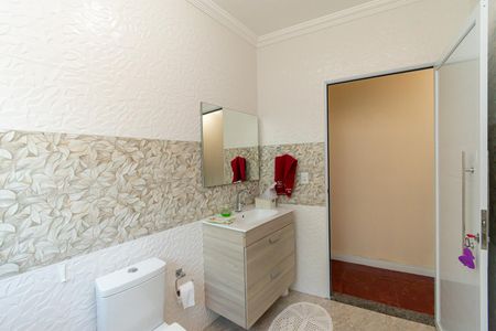 Casa à venda com 340m², 4 quartos e 6 vagasBanheiro 4