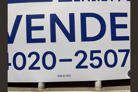 Casa à venda com 340m², 4 quartos e 6 vagasPlaca instalada 