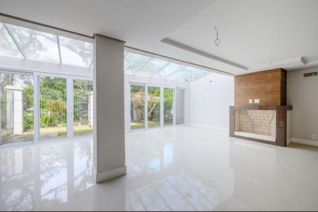 Casa à venda com 294m², 3 quartos e 3 vagasCasa 10