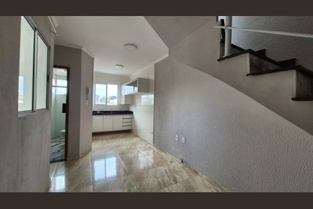 Sala  de apartamento para alugar com 2 quartos, 92m² em Vila Clarice, Santo André