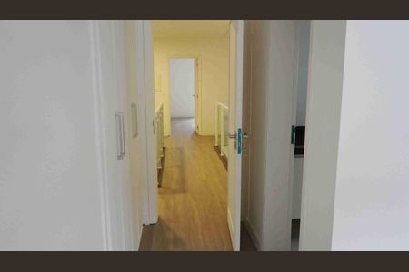 Casa para alugar com 340m², 4 quartos e 2 vagas Casa para alugar com 340m², 4 quartos e 2 vagasSuite3