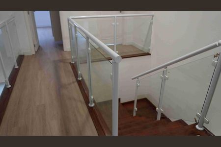 Casa para alugar com 340m², 4 quartos e 2 vagas Casa para alugar com 340m², 4 quartos e 2 vagasPiso superior