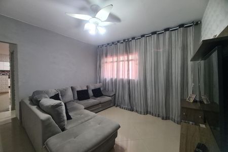 Casa à venda com 125m², 2 quartos e 1 vaga