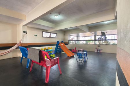 Apartamento para alugar com 86m², 2 quartos e 1 vagaÁrea comum - Playground