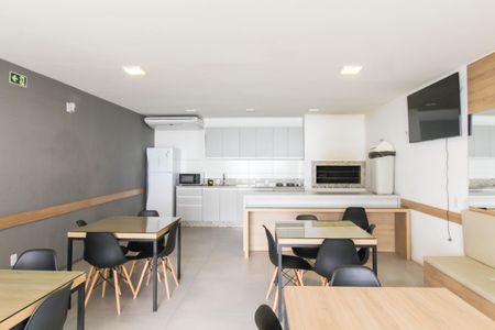 Apartamento para alugar com 71m², 3 quartos e 1 vagaÁrea comum - Salão de festas