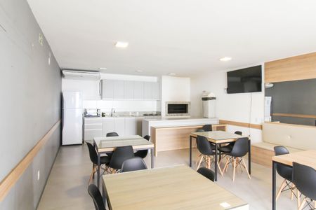 Apartamento para alugar com 71m², 3 quartos e 1 vagaÁrea comum - Salão de festas