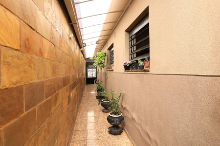 Casa para alugar com 206m², 4 quartos e 3 vagasCorredor