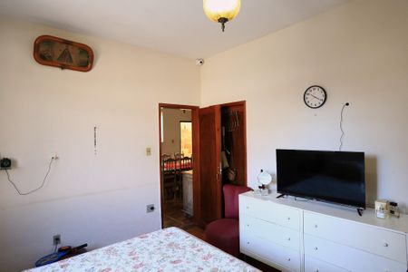 Quarto de casa para alugar com 4 quartos, 206m² em Renascença, Belo Horizonte