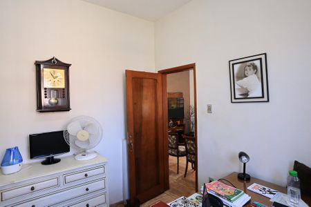 Casa para alugar com 206m², 4 quartos e 3 vagasEscritório