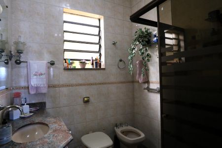 Casa para alugar com 206m², 4 quartos e 3 vagasBanheiro