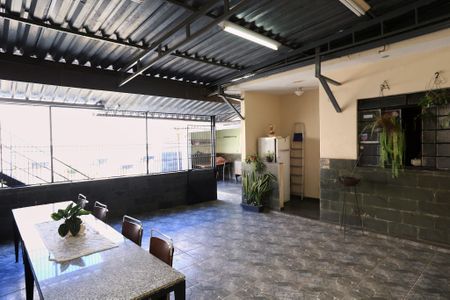 Casa para alugar com 206m², 4 quartos e 3 vagasÁrea externa