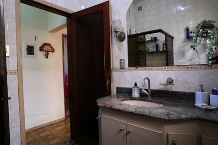 Casa para alugar com 206m², 4 quartos e 3 vagasBanheiro