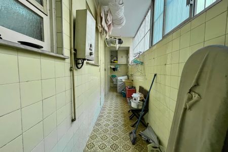 Apartamento à venda com 180m², 4 quartos e 1 vagaÁrea de Serviço