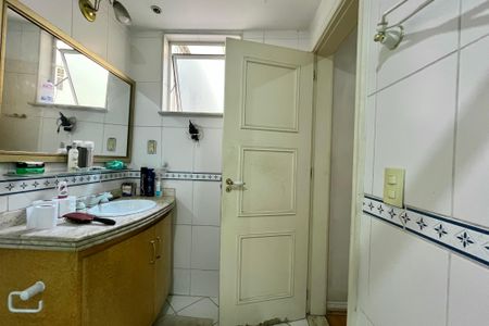 Apartamento à venda com 180m², 4 quartos e 1 vagaSuite 
