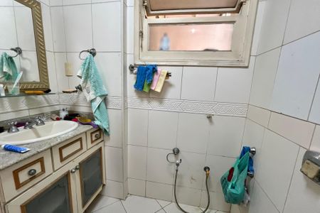 Apartamento à venda com 180m², 4 quartos e 1 vagaBanheiro social 