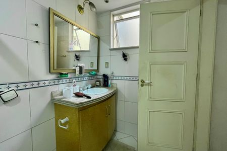 Apartamento à venda com 180m², 4 quartos e 1 vagaSuite 