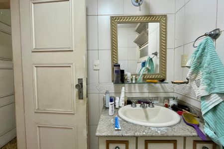 Apartamento à venda com 180m², 4 quartos e 1 vagaBanheiro social 