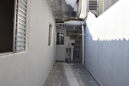 Casa para alugar com 70m², 2 quartos e sem vagaQuintal