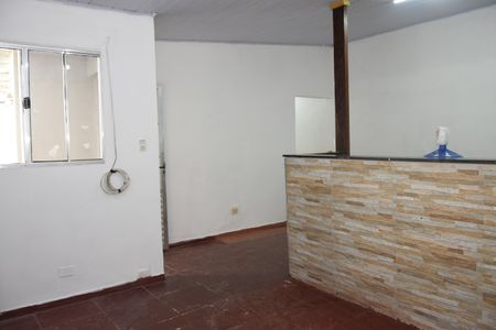 Sala de casa para alugar com 2 quartos, 70m² em Jardim Santa Tereza, Embu das Artes