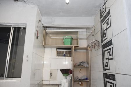 Casa para alugar com 70m², 2 quartos e sem vagaLavanderia