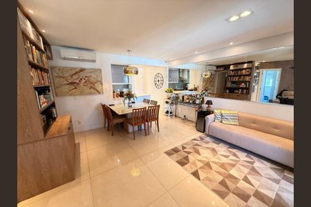 Apartamento à venda com 86m², 2 quartos e 2 vagasFoto 02