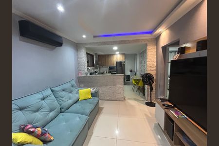 Sala de casa para alugar com 4 quartos, 100m² em Anchieta, Rio de Janeiro